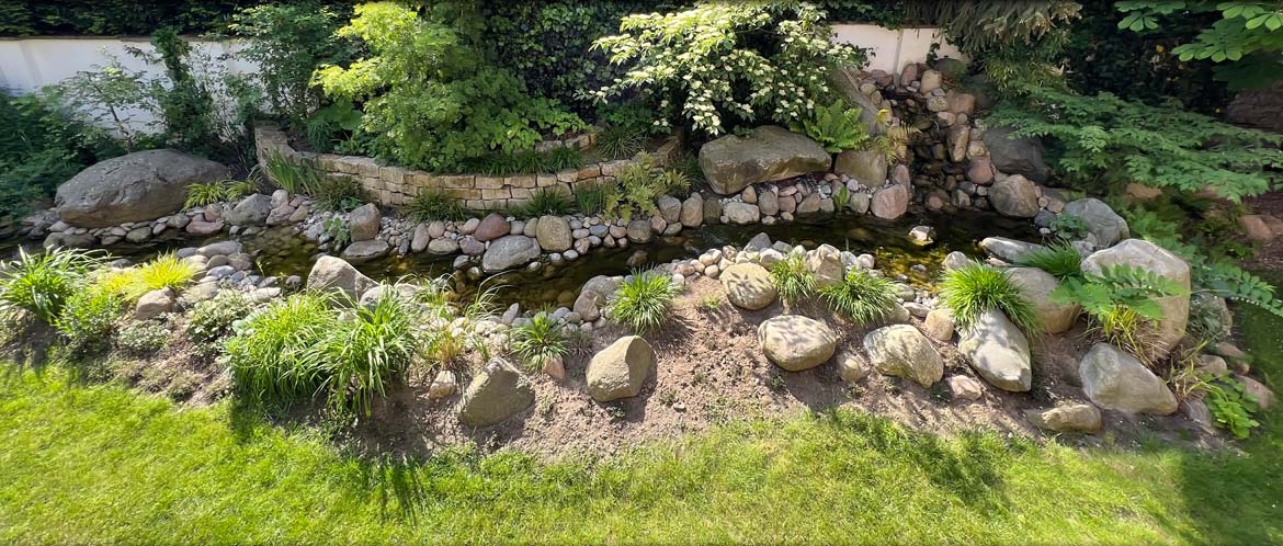 Glende Gartenbau Landschaftsbau Gartengestaltung Teiche Bachlauf Wasser im Garten Hemmingen Region Hannover